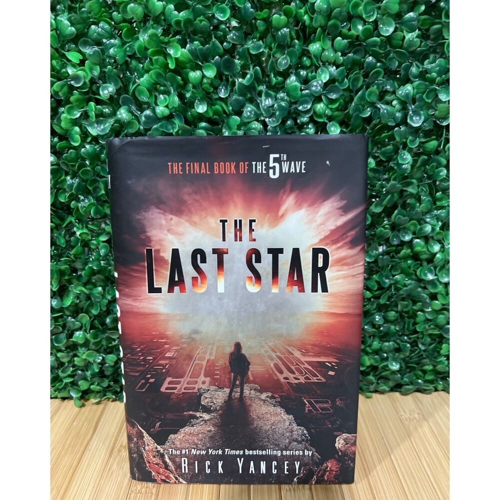The Last Star by Rick Yancey – The Final Book of The 5th Wave Hardcover